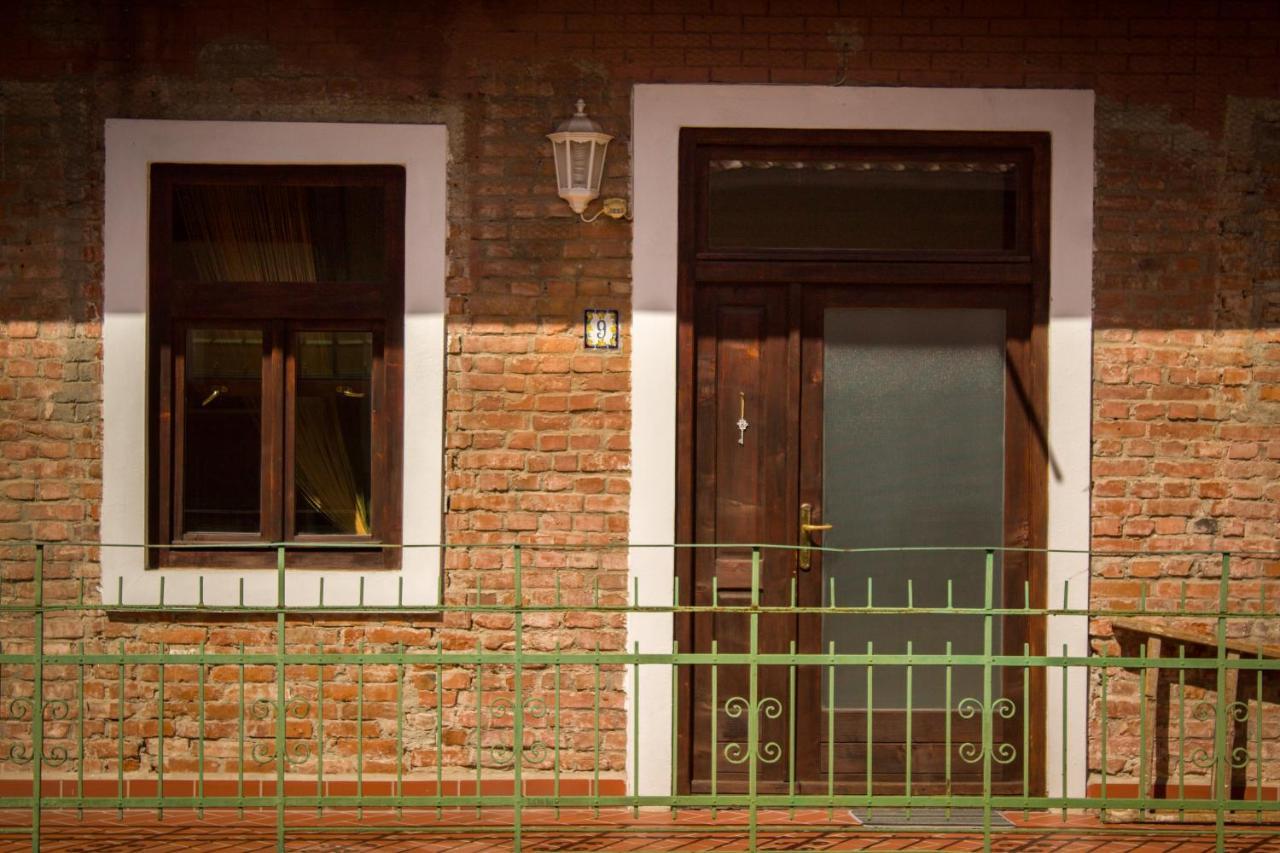 9 Stylish Suite In Unirii Square Timişoara Eksteriør billede